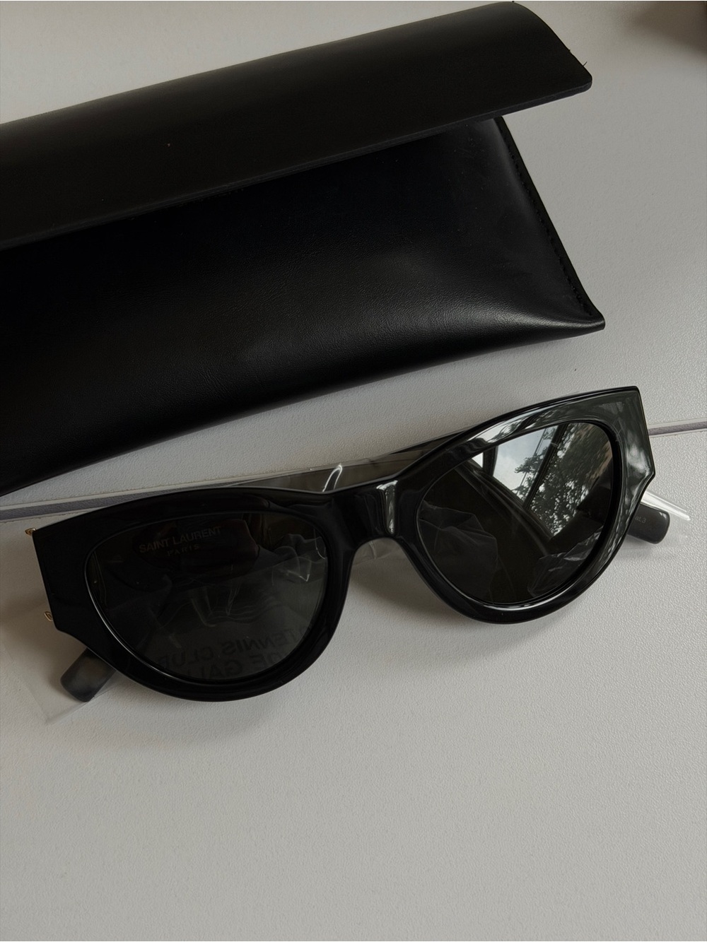 Saint Laurent Cat-Eye Sunglasses - Black